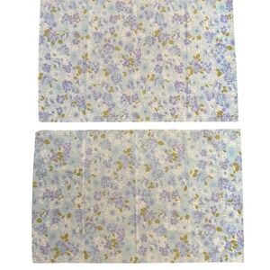Vintage 1970s Lady Pepperell blue rose/daisy floral set (2) pillowcases